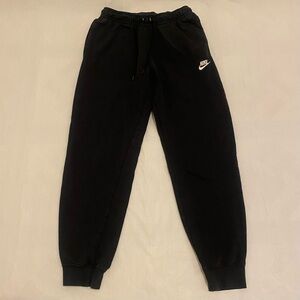 NIKE Black Sportswear Club Joggers Sweatpants Size S